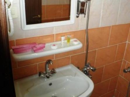 Al Farhan Hotel Suites - Al Salam Ar Riyad Esterno foto