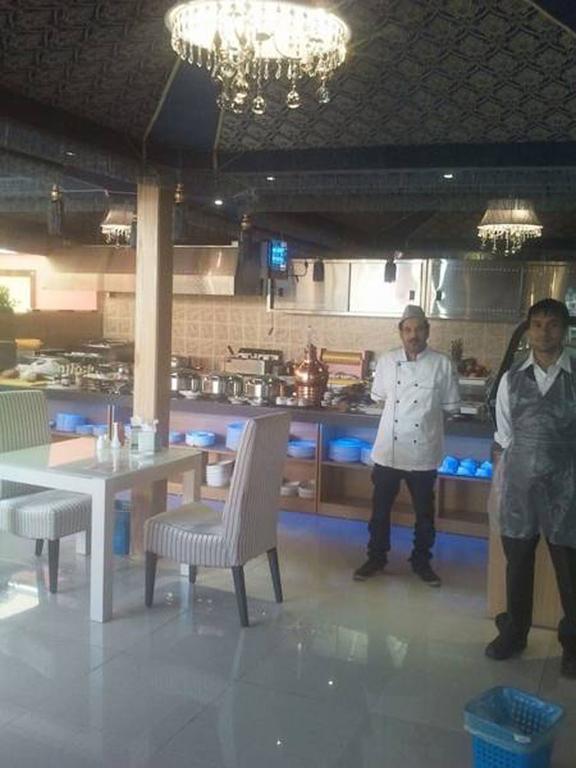 Al Farhan Hotel Suites - Al Salam Ar Riyad Esterno foto